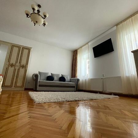 בראשוב Londof Schei Apartments - Downtown מראה חיצוני תמונה