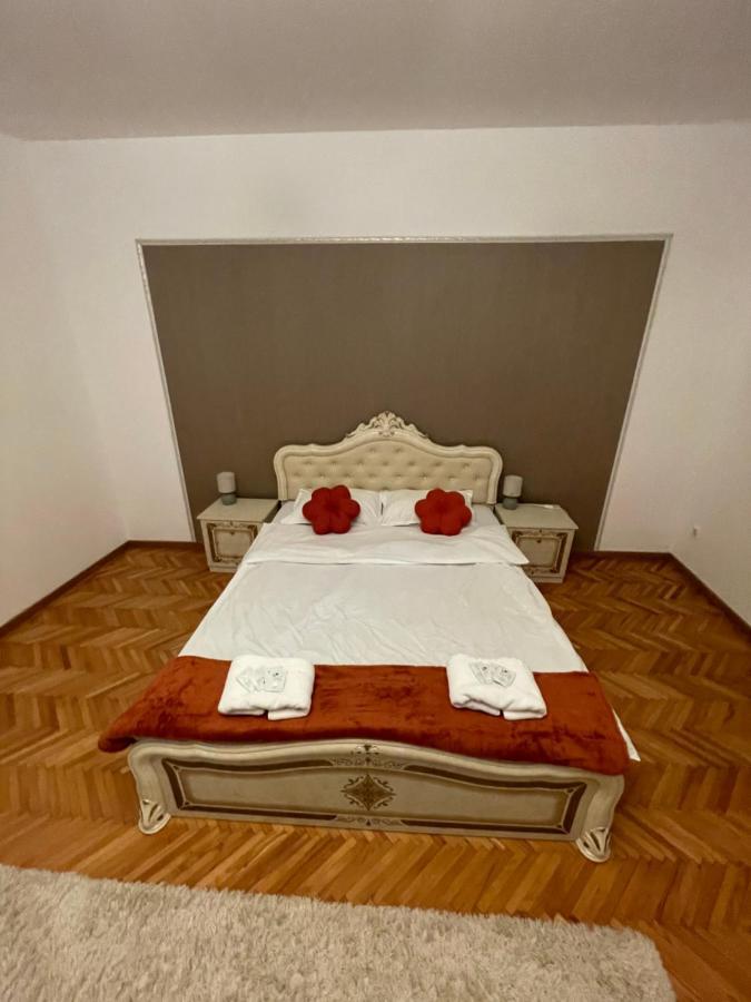 בראשוב Londof Schei Apartments - Downtown מראה חיצוני תמונה