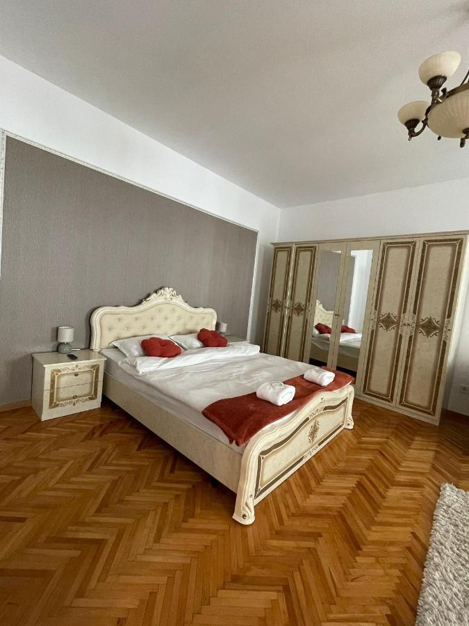 בראשוב Londof Schei Apartments - Downtown מראה חיצוני תמונה